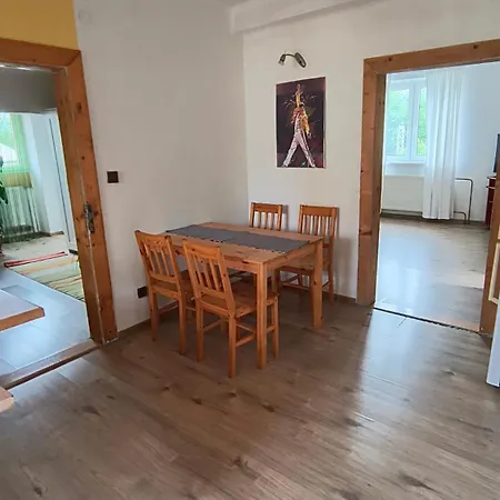 Ve Druhem Patre S Parkovanim Ostrava