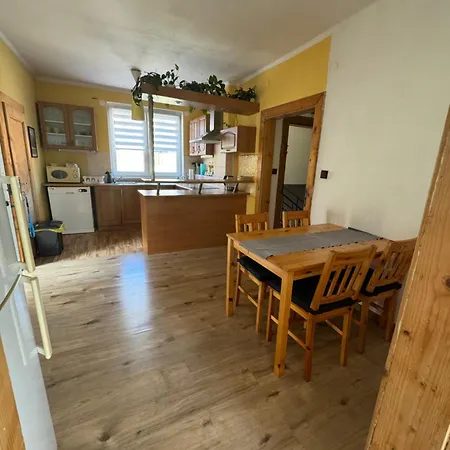 Apartment S Parkovanim *