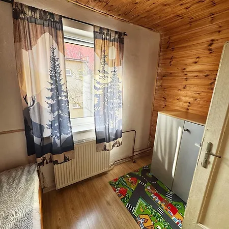 S Parkovanim Апартаменты