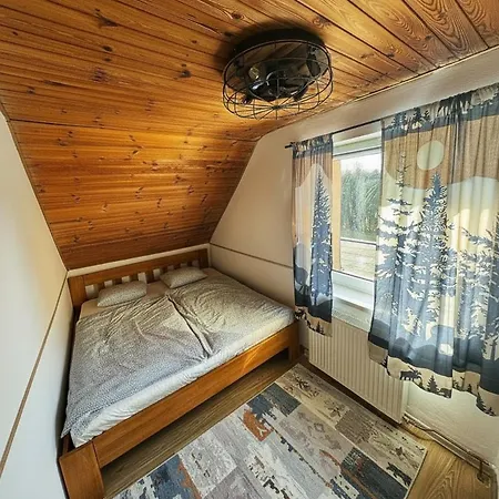Ve Druhem Patre S Parkovanim Apartment *